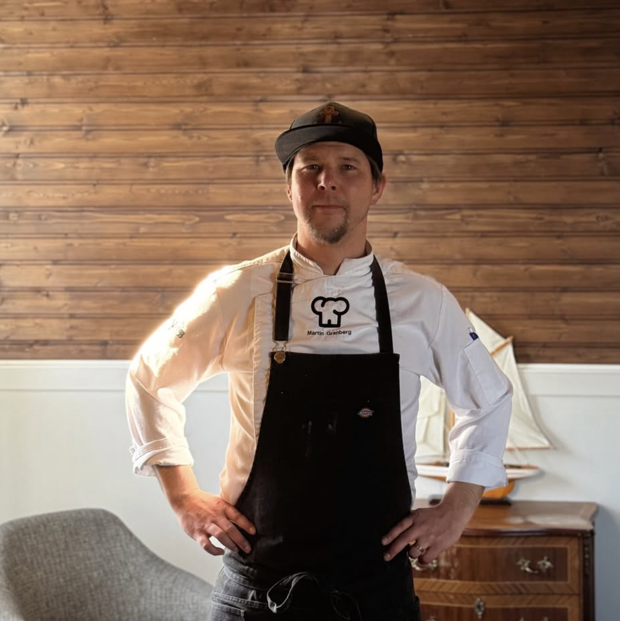 Chef portrait inside Rökstugan